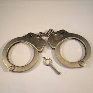 Vintage Smith & Wesson M-100 Handcuffs w/ Key – Houlton Maine – 1979–2010